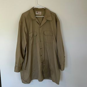 Men’s long sleeve button up